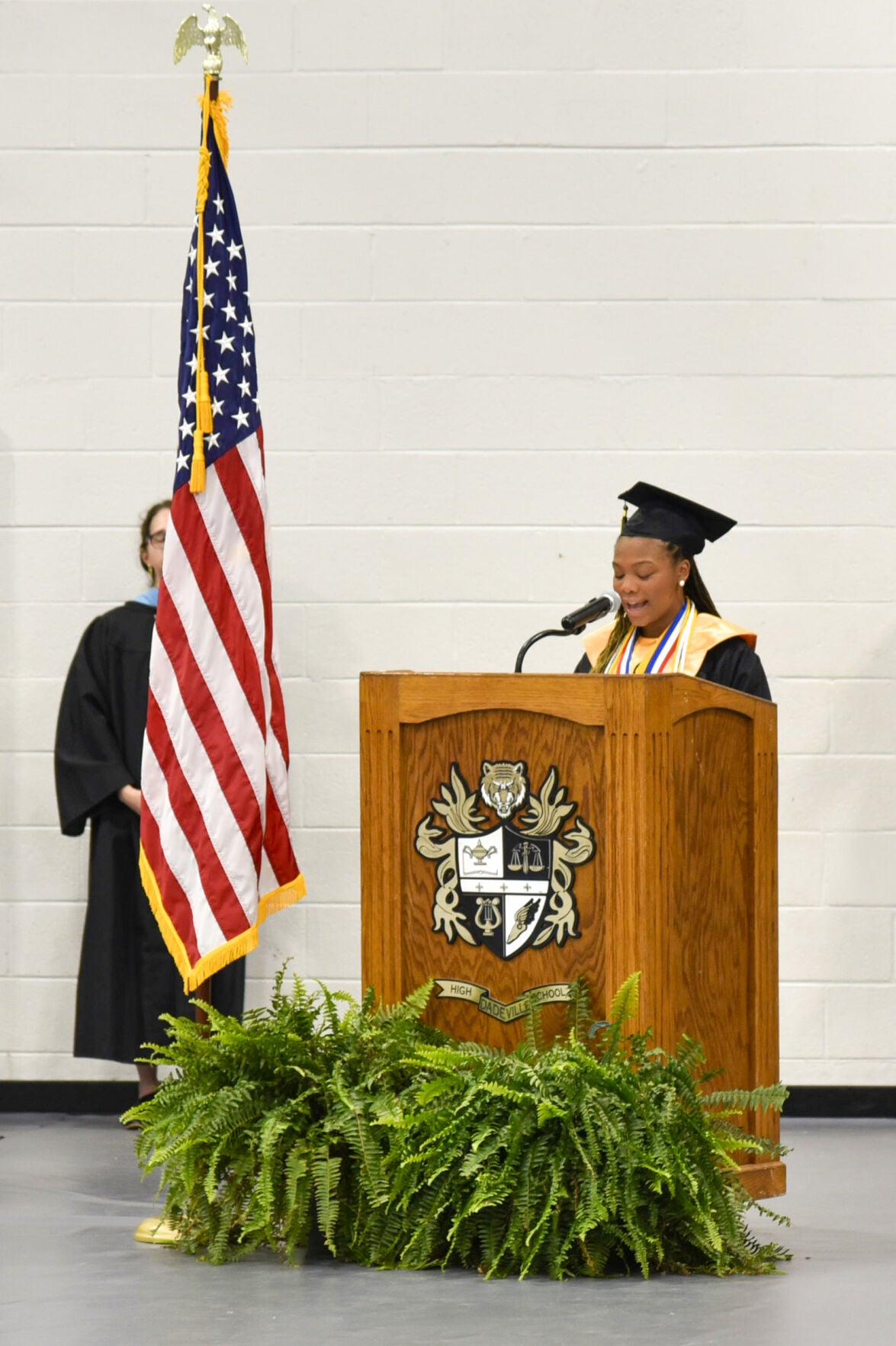 052726DHSGRAD4.jpg
