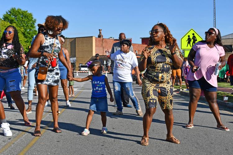 PHOTOS: Post-pandemic summer kicks off with Blues in the Park