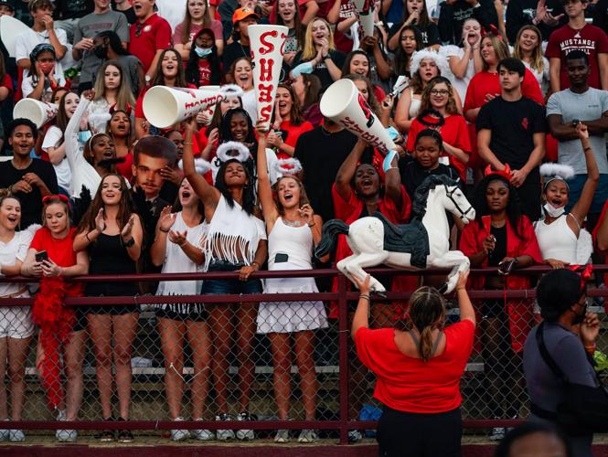 PHOTOS: Rain doesn't stop Stanhope Elmore's 37-0 shutout of Selma