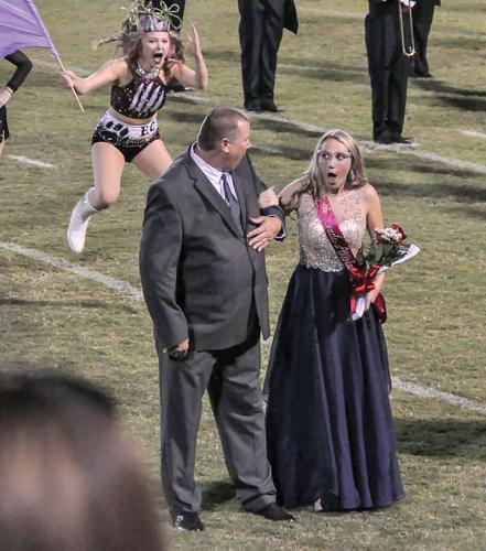 Photo of ECHS best friends goes viral, shows true friendship