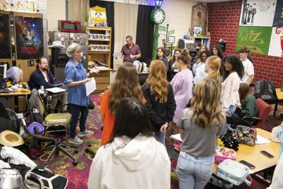 Theater icon helps Wetumpka High program