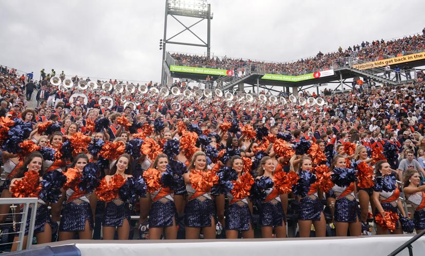 PHOTOS: Auburn and Houston duke it out at the Birmingham Bowl