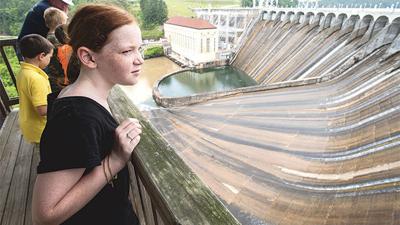 Martin Dam tour amazes students