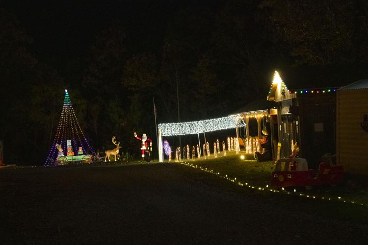 PHOTOS: Christmas Lights at Big Bear Lodge