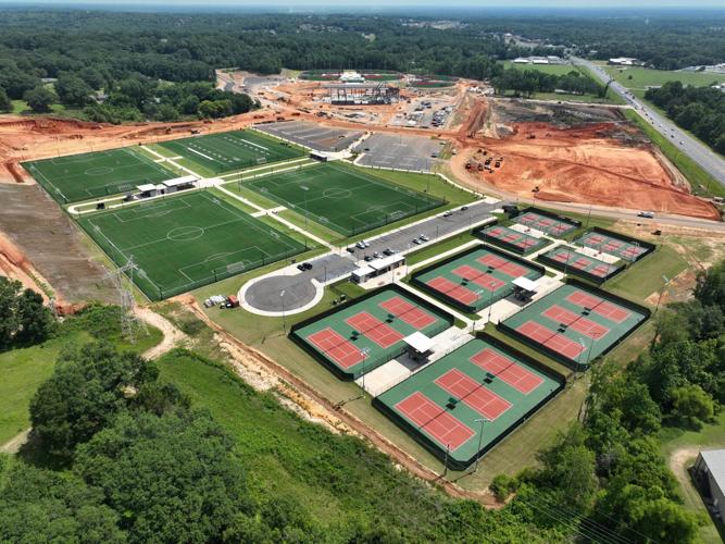 PHOTOS: 17 Springs construction update
