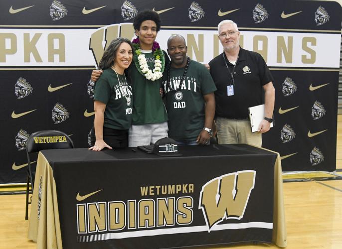 wetumpka signing 26.jpg