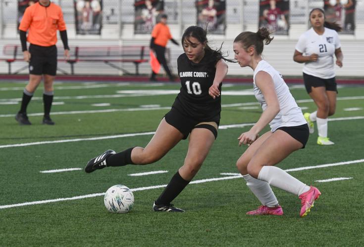 SE at EC girls 04.jpg