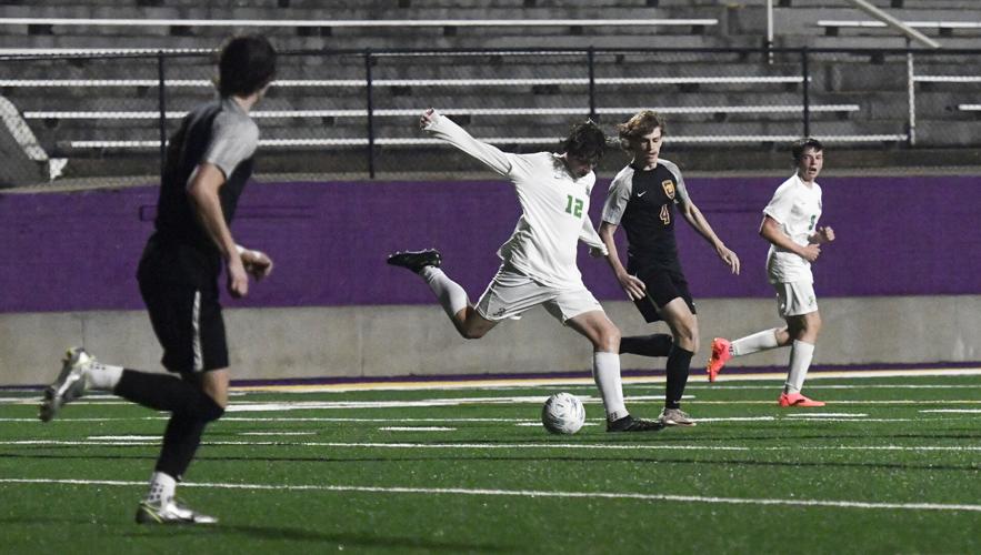 030426 boys holt-tall soccer 02.jpg