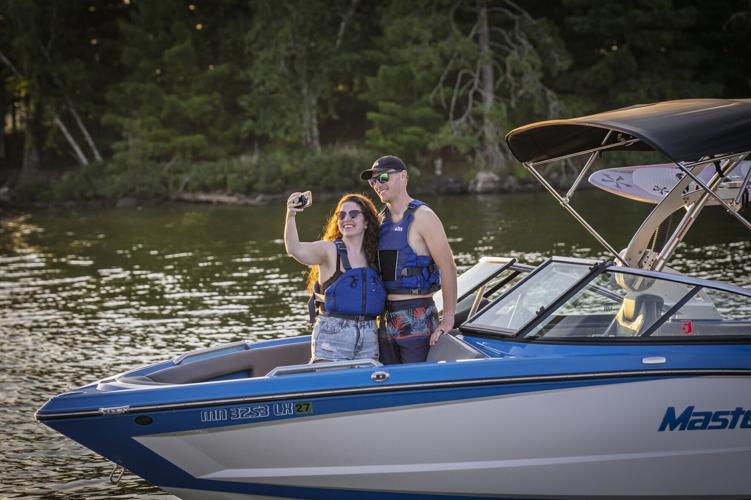 The Water Sports Foundation provides top tips to keep boaters safe on the waterways over the busy Labor Day weekend, plus extra tips for the cooler months ahead. Photo credit: Water Sports Foundation and Robert Glover.