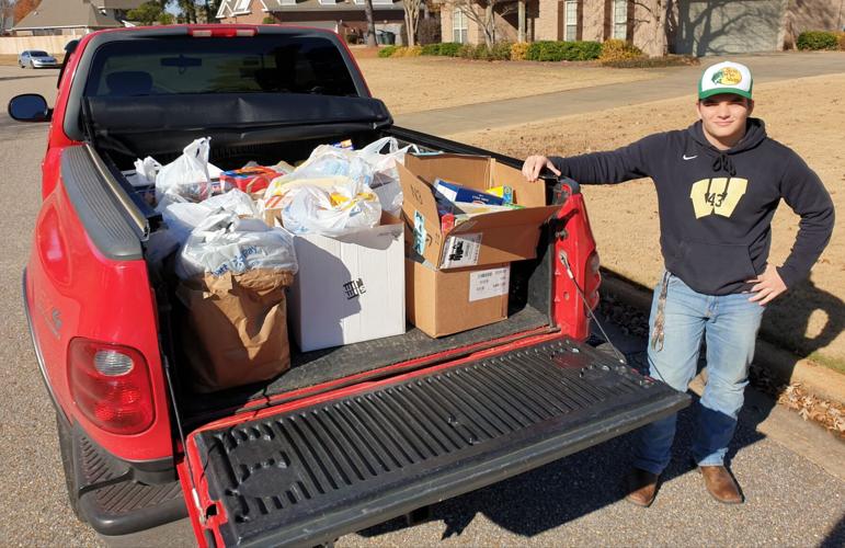 Wetumpka teen collects donations for food pantry
