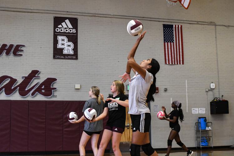 PHOTOS: Benjamin Russell and UAB volleyball camp