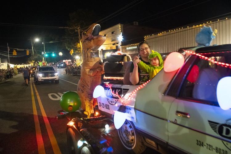 PHOTOS: Christmas on the Coosa