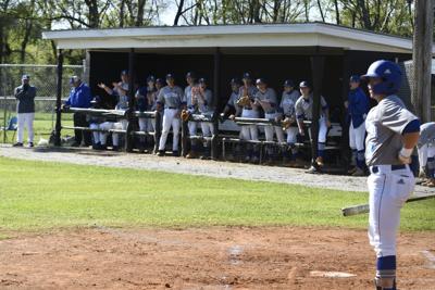 Reeltown takes area championship with double-header win over Dadeville