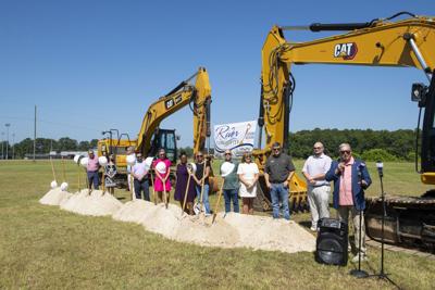 Wetumpka’s River Town Center getting two more businesses