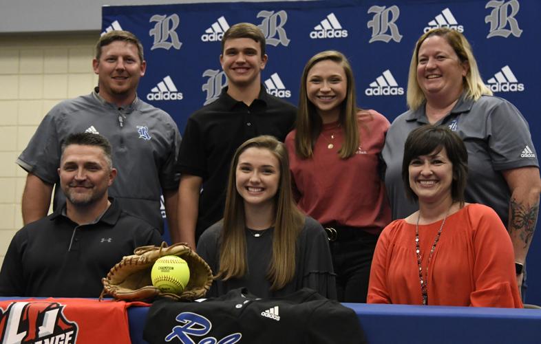 Kenzie Hornsby signs to LaGrange College