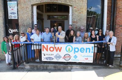 Cliff Williams / TPI City of Wetumpka officials, Main Street Wetumpka and Wetumpka Area Chamber of Commerce joined employees and the owners of Oswalt’s for a ribbon cutting on Main Street in downtown Wetumpka.