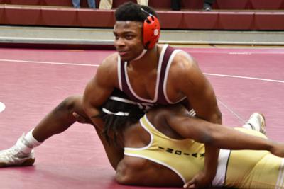 Benjamin Russell ends duals season with loss to Wetumpka