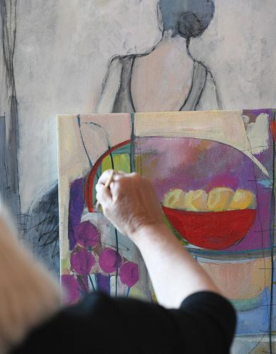 Cliff Willams / TPI Camilla Brunschwyler Armstrong live paints during the Saturday program at The Kelly Fitzpatrick Center for the Arts.