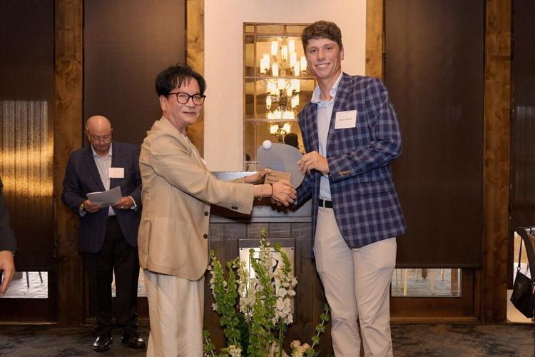 Photo 5. Lee Jae-hyun(Left), Chairman of CJ Group, presents the Jay Lee Award, one of the honors presented as part of the Byron Nelson International Junior Golf Awards (Credit by CJ)