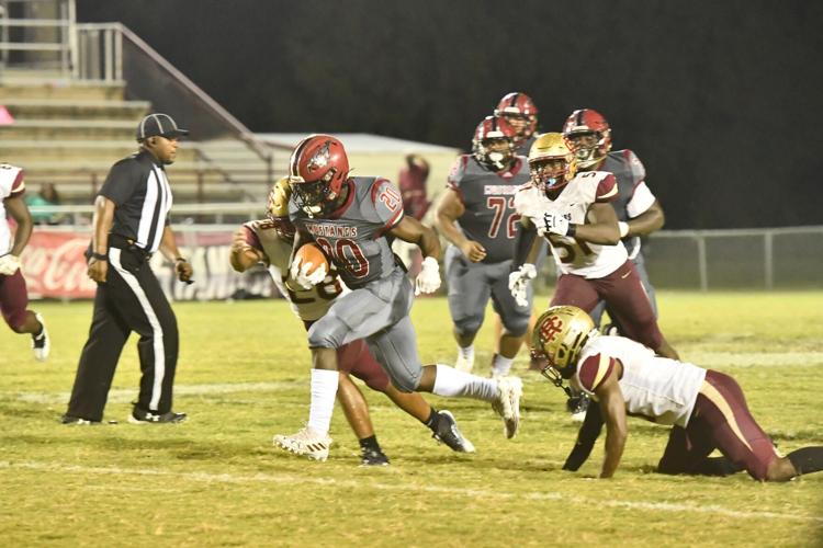 Offense rolls as Stanhope Elmore wins region opener