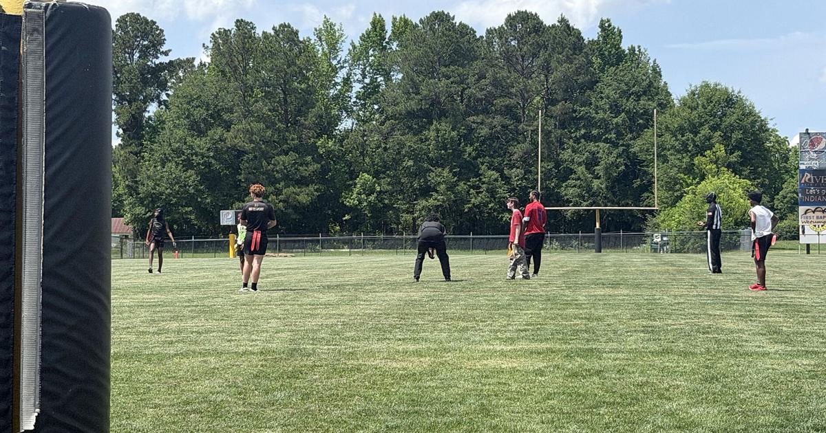 Youth at a church created an event in the wake of recent shootings in Wetumpka to promote conversations to bring people together.