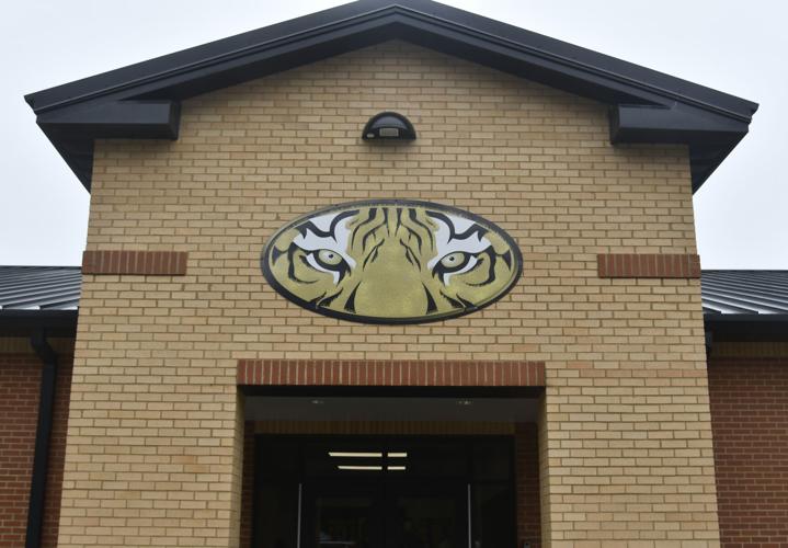 Dadeville fieldhouse ribbon cutting