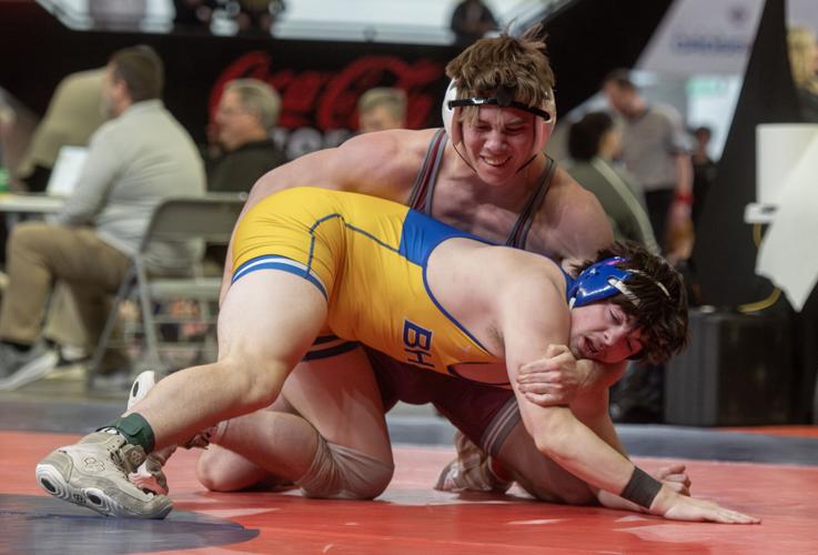 12326 echs wrestling 04.jpg