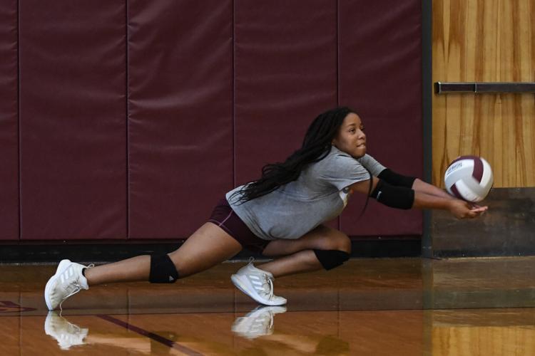 PHOTOS: Benjamin Russell and UAB volleyball camp