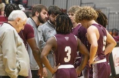 111925 ECHS Boys Basketball.jpg