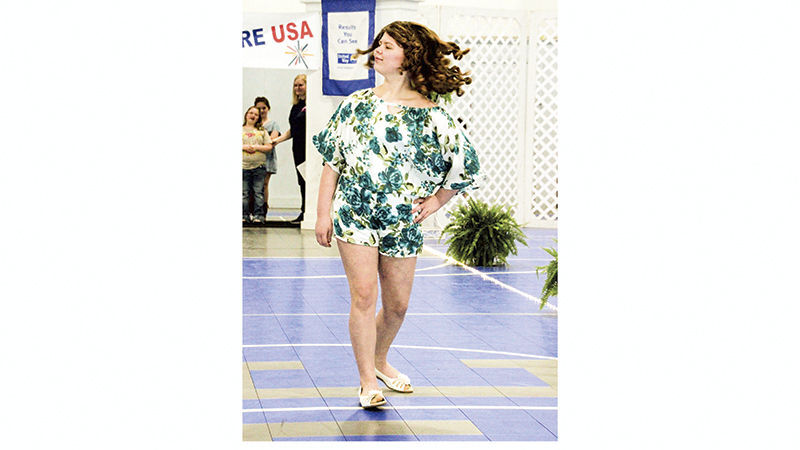 Camp Fire fashion show raises $1,100 for United Way