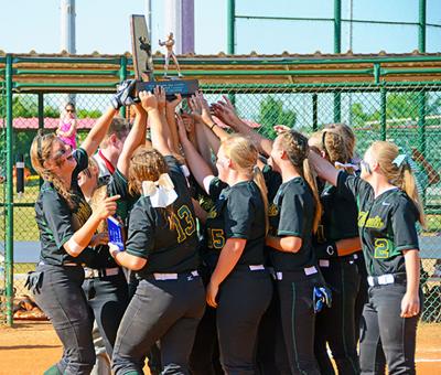 This week in sports: Wildcats take home gold in softball