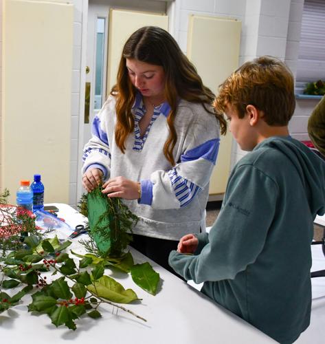 120325 family advent7.jpg