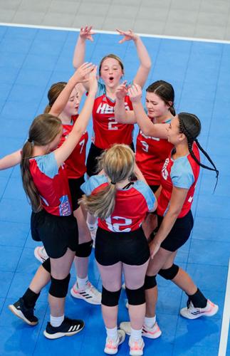 PHOTOS: Horseshoe Bend Competes in Super Regional Volleyball Tournament
