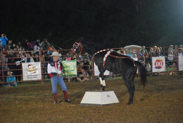 FFA rodeo draws thousands to sports complex