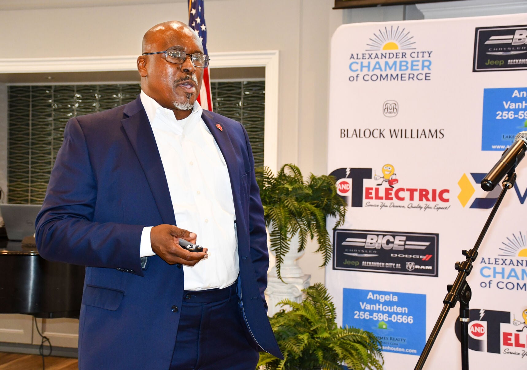 090226 state of the county2.jpg