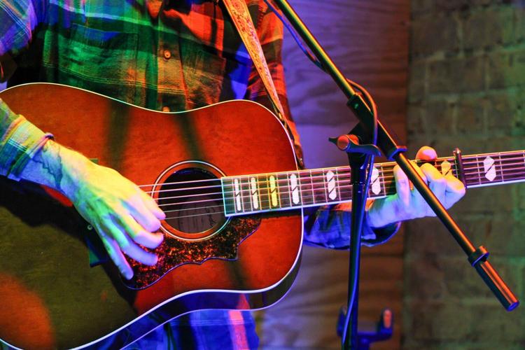 Zazu’s brings Thursday night music to Dadeville area