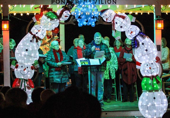 PHOTOS: Dadeville Christmas lighting