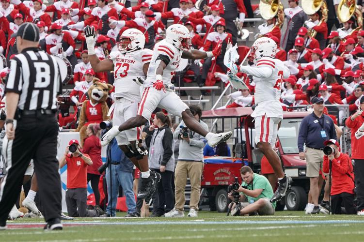 PHOTOS: Auburn and Houston duke it out at the Birmingham Bowl
