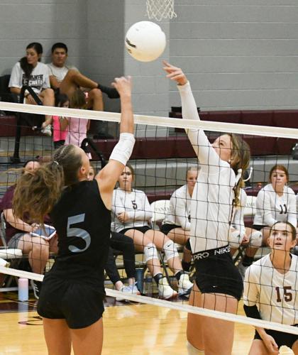 PHOTOS: Horseshoe Bend volleyball visits Elmore County