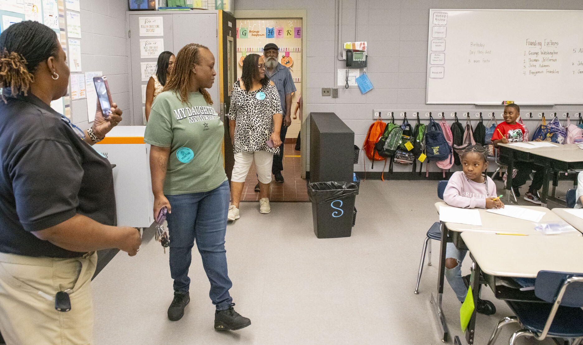 PHOTOS: Wetumpka Elementary student surprised by Veteran sister