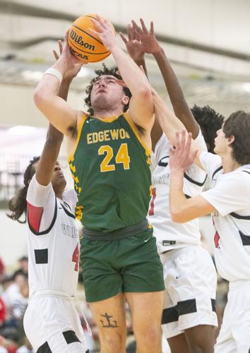 PHOTOS: Edgewood boys take on Springwood in the Elite 8