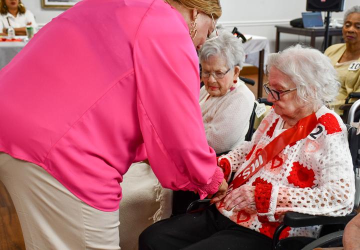 021426 brown valentine10.jpg