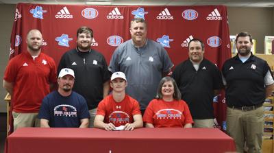 Horseshoe Bend star Gavin Brazzell signs NLI to Hiram College