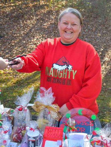 121725 christmas in the park26.jpg