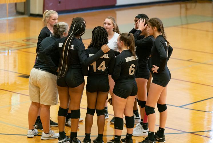 Photos: Wetumpka volleyball defeats Benjamin Russell