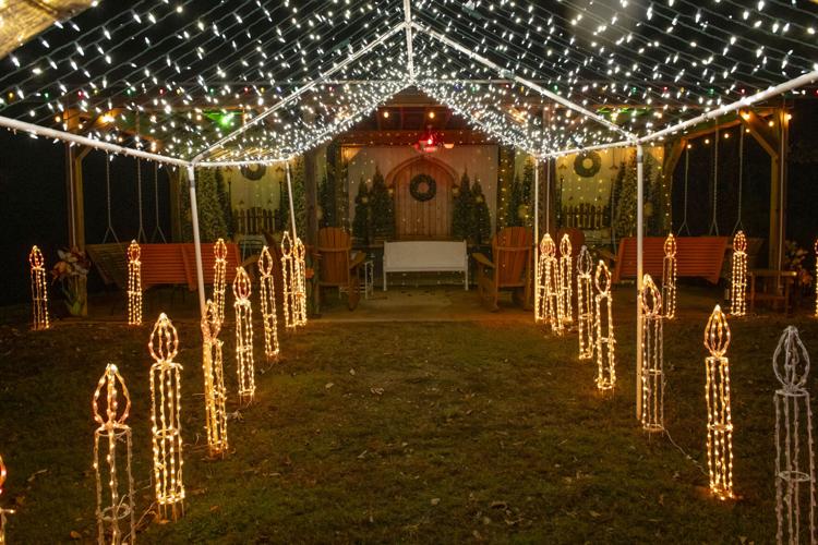 PHOTOS: Christmas Lights at Big Bear Lodge
