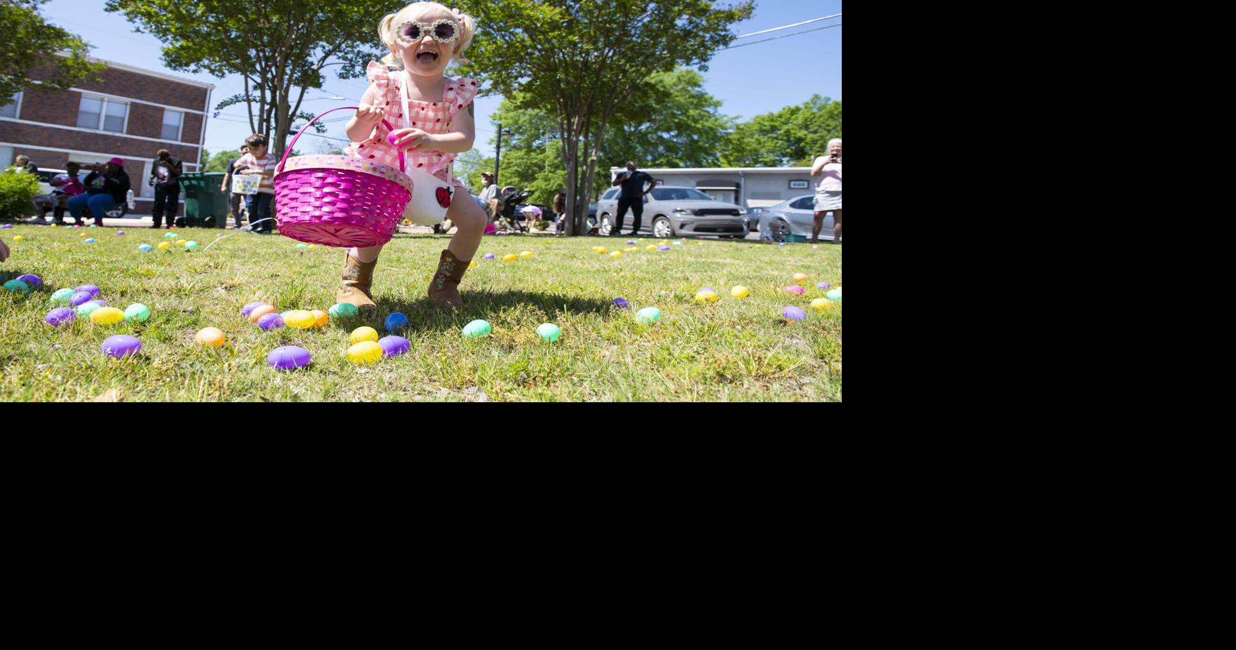 EGGSTATIC Children hunt eggs in downtown Tallassee | News ...