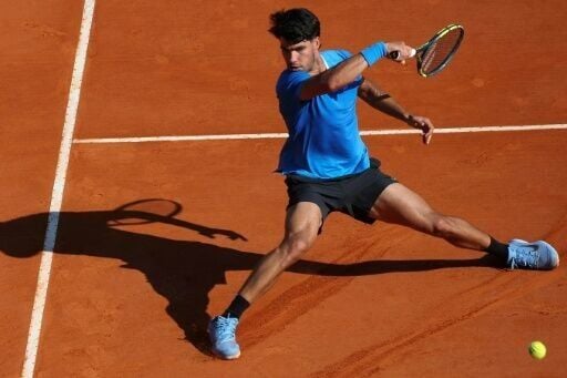 Carlos Alcaraz had to battle to see off Tomas Etcheverry