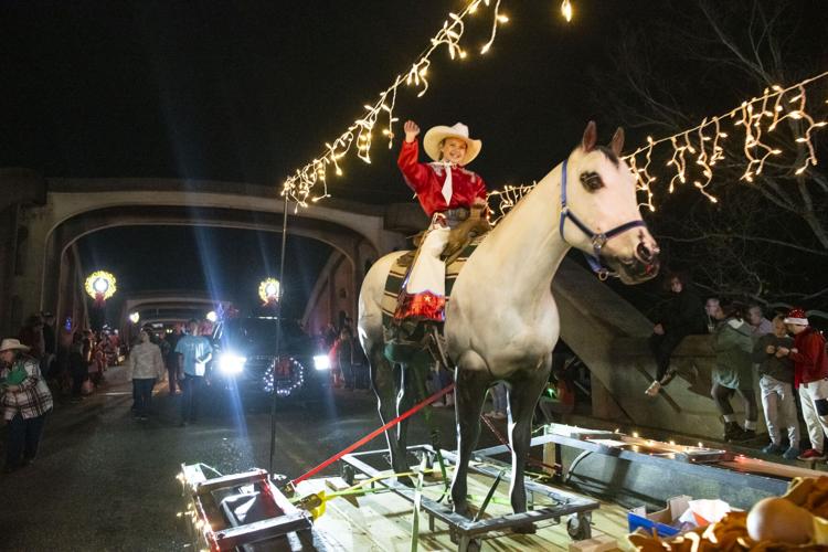 PHOTOS: Christmas on the Coosa