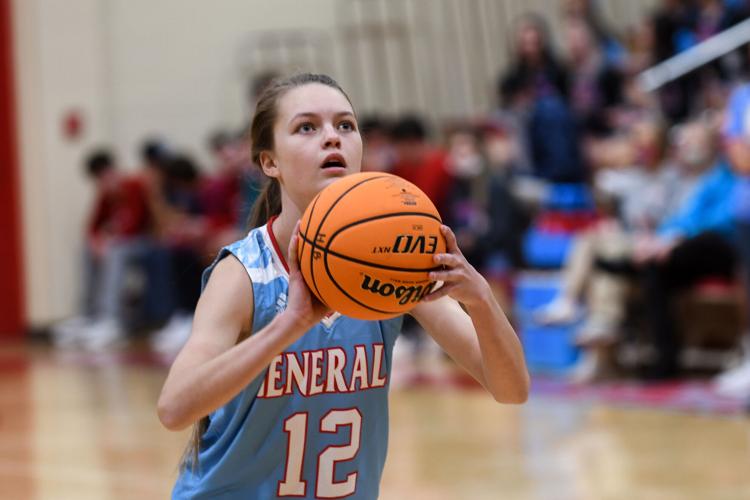 PHOTOS: Horseshoe Bend wins a game and loses a game versus B.B. Comer Tuesday night